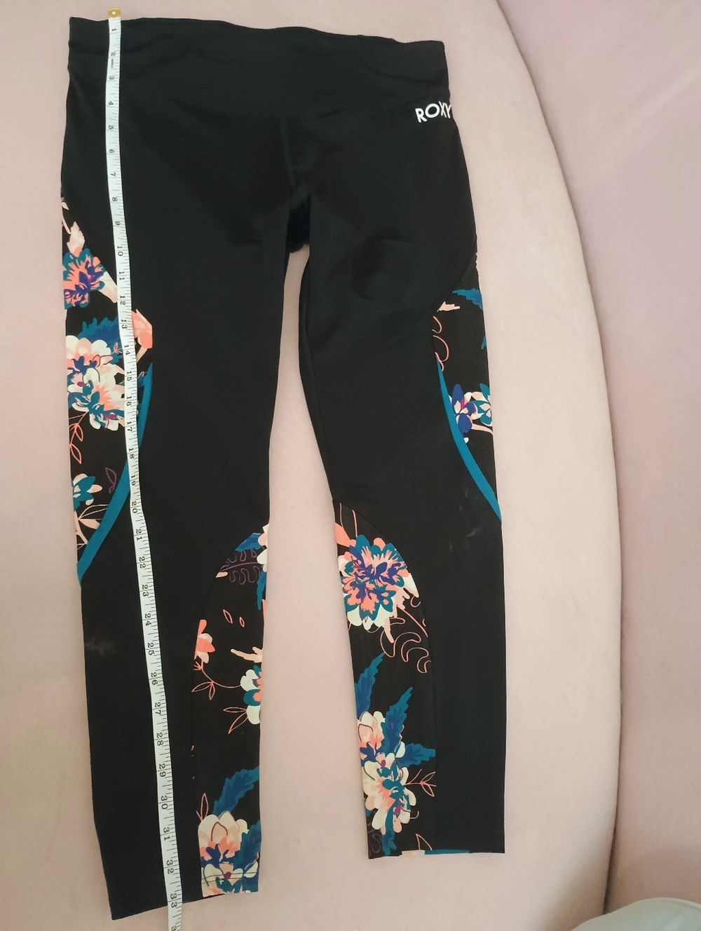 Roxy Take Me To The Beach Leggings in Black and Tropical Print - XL SPF Fabric - Picture 2 of 8